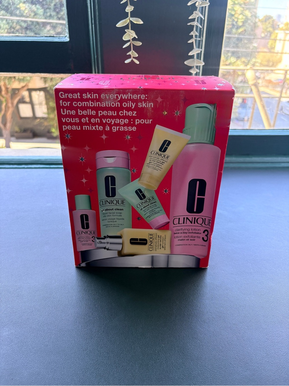 Clinique skin care gift box set lotion, toner, cleanser
